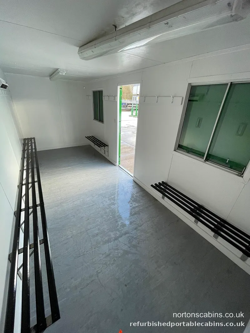 Drying room cabin with hanging rails